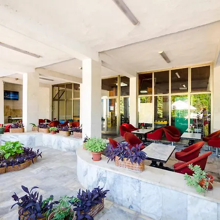 Park Complex Viktoria Hotel *